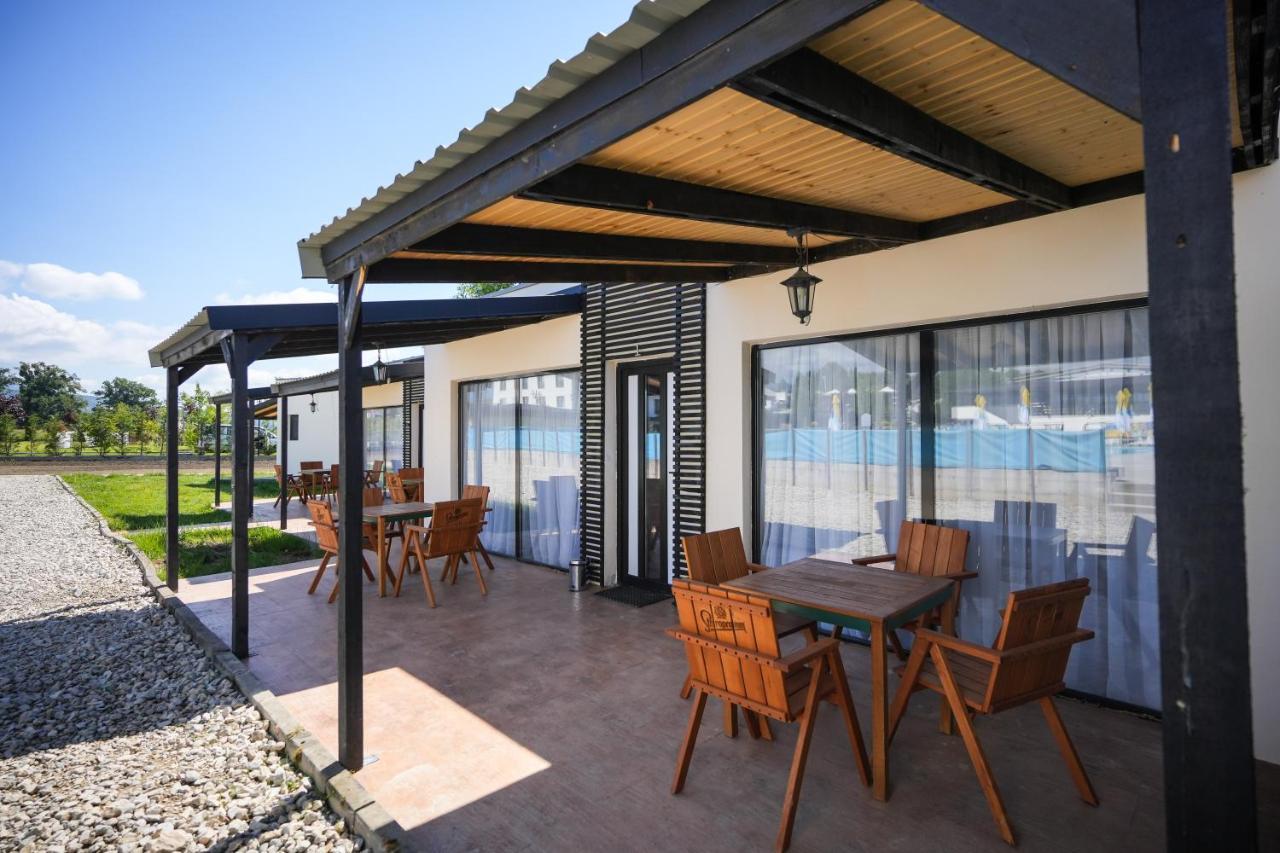 Bungalowuri "Doi Cocosi " Vila Horezu Exterior foto