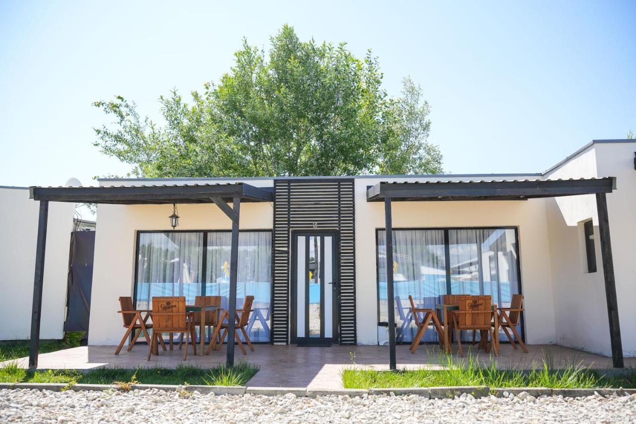 Bungalowuri "Doi Cocosi " Vila Horezu Exterior foto